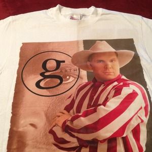Garth Brooks concert t-shirt size M