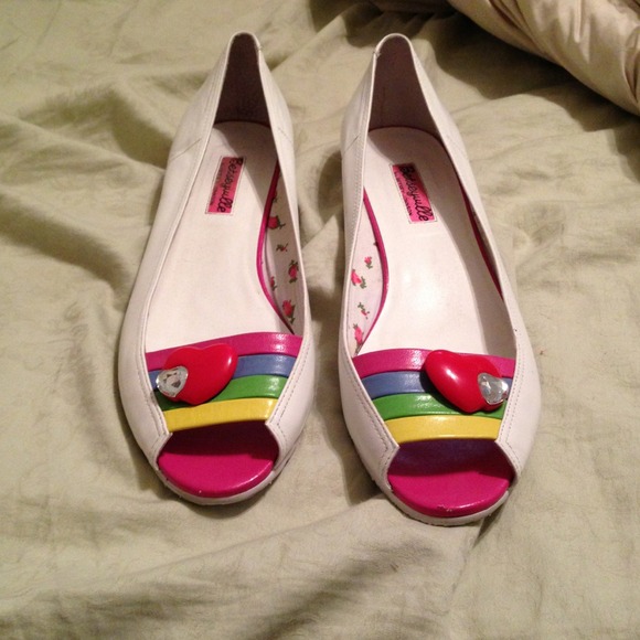 Betseyville by Betsey Johnson shoes 9M