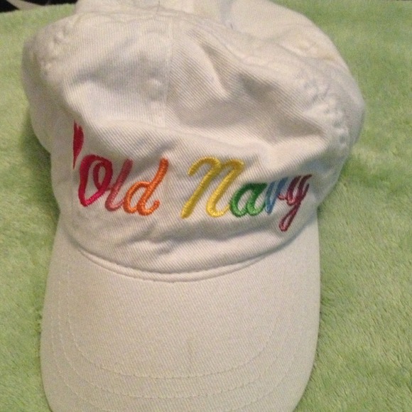 Old Navy hat
