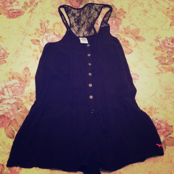 🚫RESERVED 🚫Victoria's Secret PINK black romper