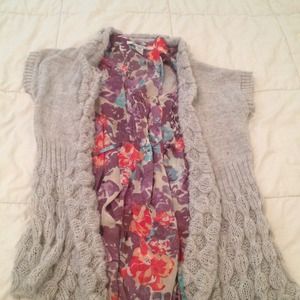 ✨HOLD✨ Cardigan, and 3 top bundle