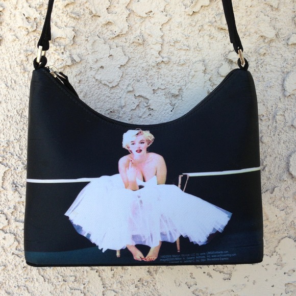 💥SOLD💥Marilyn Monroe purse