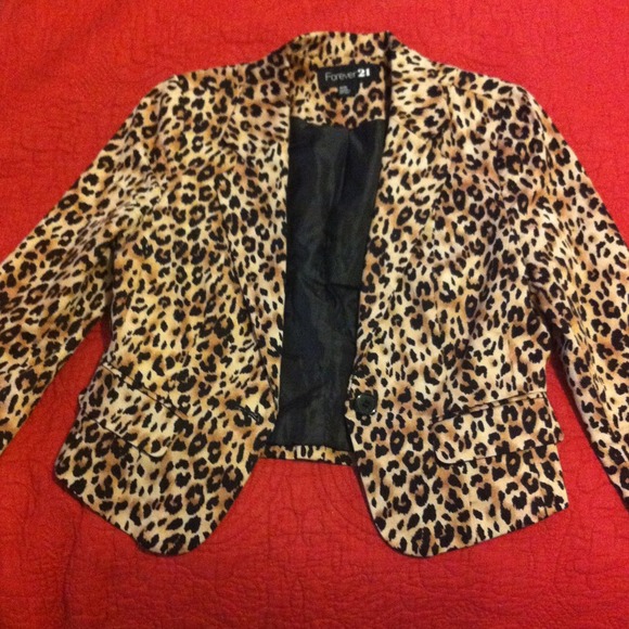 Leapord print blazer