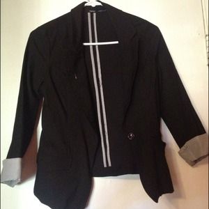 Black short sleeve blazer
