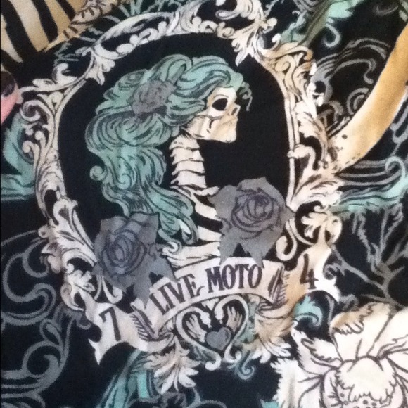 Dress - Picture 2 of 4