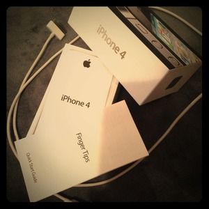 iPhone 4, 8 GB like new! Price is negotiable!