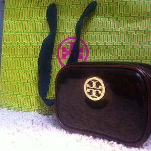 Tory small cosmetic case.