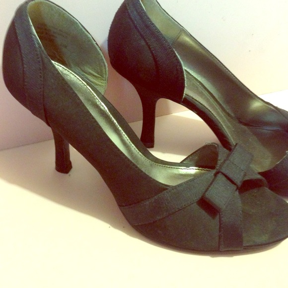 Mossimo - Picture 1 of 2