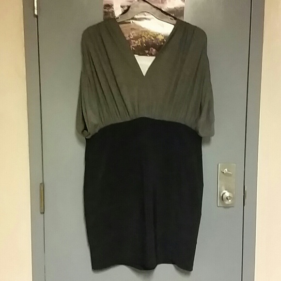 ??Black & Gray Body Con Dress??