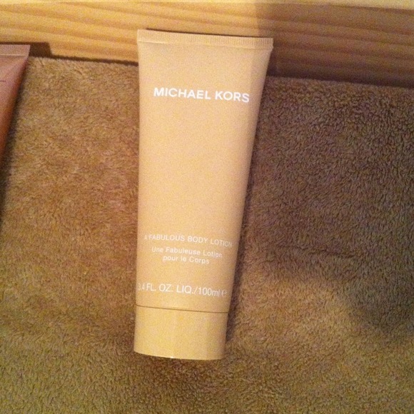 Michael kors scented lotion