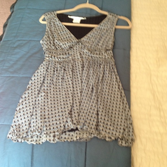 Flattering smokey blue and black patterned blouse - Picture 2 of 3