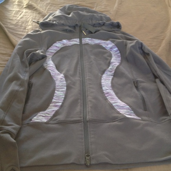 Sold  stride jacket (reserved for bundle)