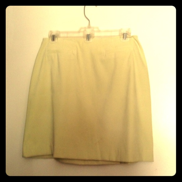 Celery green pencil skirt - Picture 1 of 2