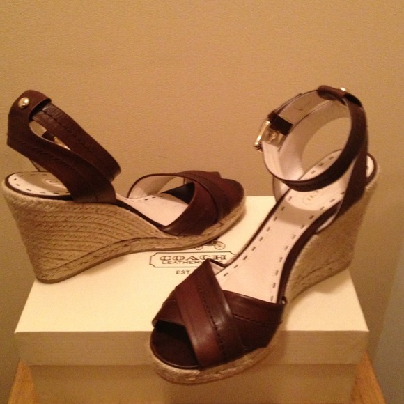Like New! Coach Veronica Espadrille Wedge - Picture 4 of 4