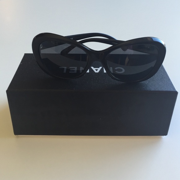 Chanel Classic cat eye sunglasses