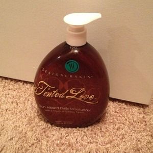 🎀BUNDLED🎀Designer skin Tinted Love Lotion