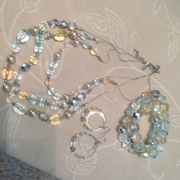Crystal Necklace with bracelet & earrings