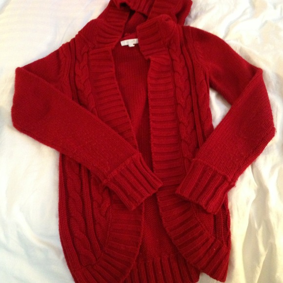 ⭐Reduced! Bright red hooded sweater