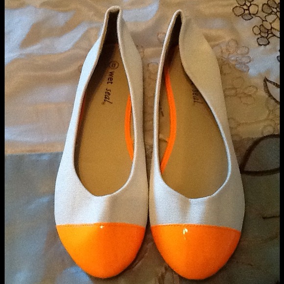 2 pair neon pink & orange cap toe shoe bundle,