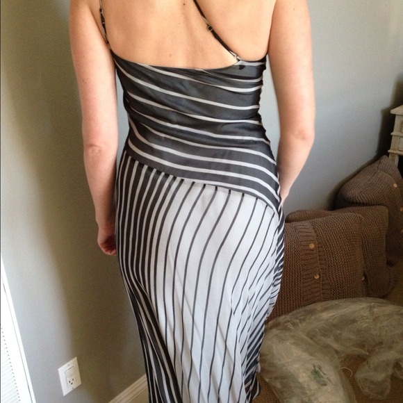 BCBG dress. Very figure flattering. REDUCED!!! - Picture 2 of 3
