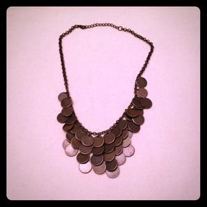 🎪MARKED DOWN🎪Vintage Tiered Necklace $2⃣5⃣➡$2⃣0⃣