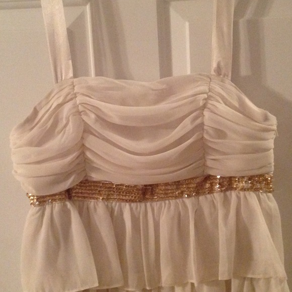 Layered Ruffled Dress - Picture 2 of 3