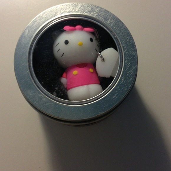 Hello Kitty USB 32G - Picture 4 of 4
