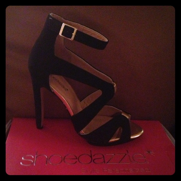 ❤Reduced❤ Never been worn heels!!!