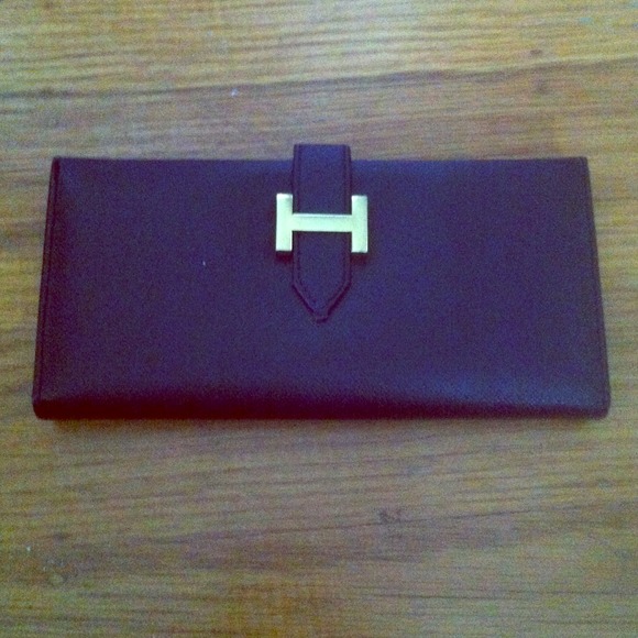 *Sold!* Hermes wallet