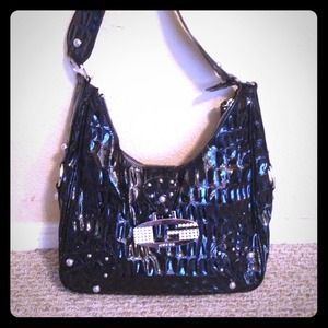 ✋SOLD✋Guess black purse