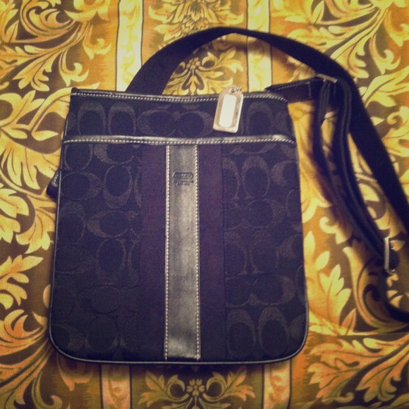 New cross body purse