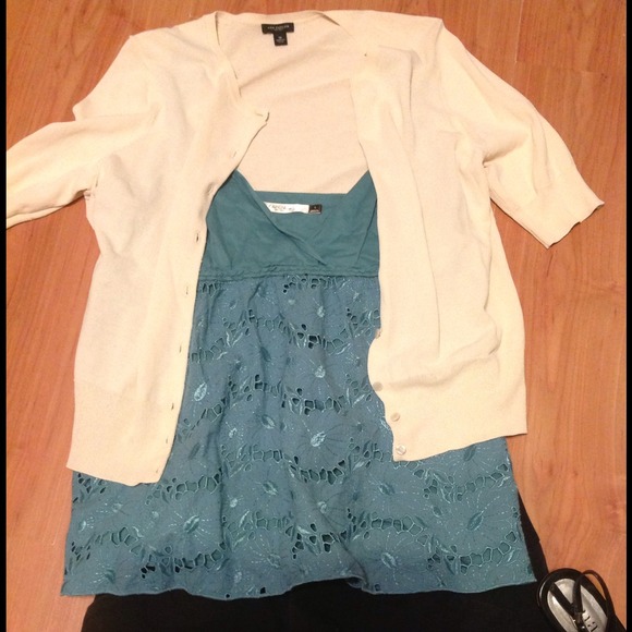 SOLD IN BUNDLE~ Old Navy L camisole tank top EUC