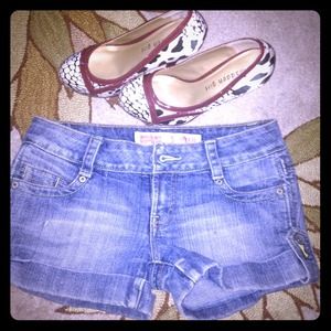Low Rise Mossimo Short jeans