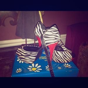 Zebra and Red shoes