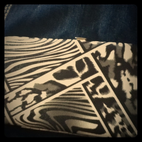 Zebra wallet - Picture 1 of 1