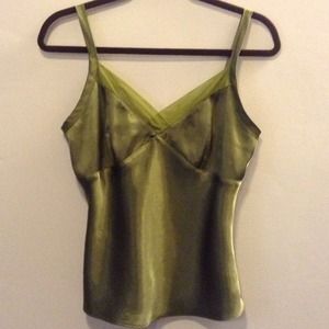 💚REDUCED! Green cami💚