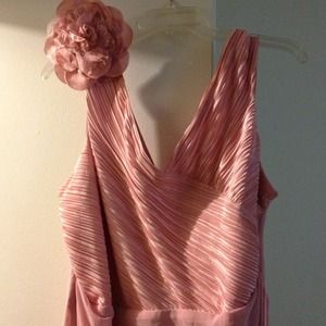 Unique rosé pink dress. It is so elegant !