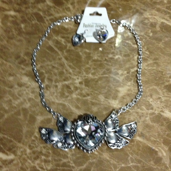 Fashion necklace