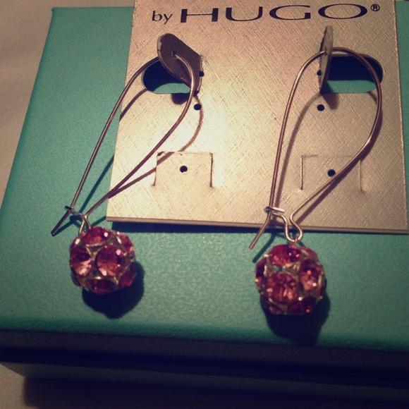 Beautiful Pink Crystal Earrings!