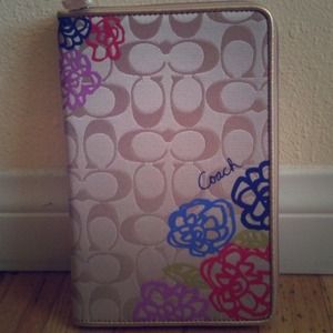 100 % Authentic COACH E-Reader case