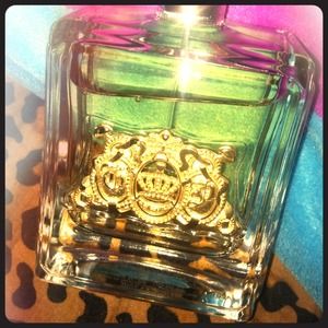 Juicy Couture *Viva La Juicy* for women