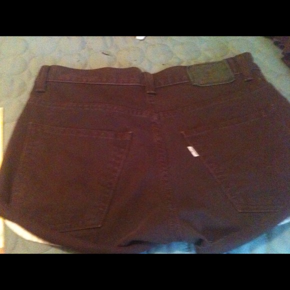 Traded----Magenta Levi's high waisted shorts