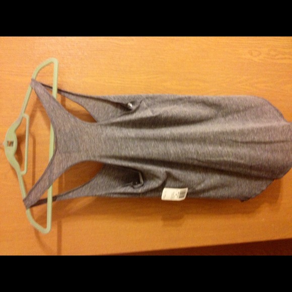 *******Sold******Yale Racerback Tank by Signorelli - Picture 3 of 3