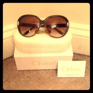 *SOLD* Dark green Chloe sunglasses