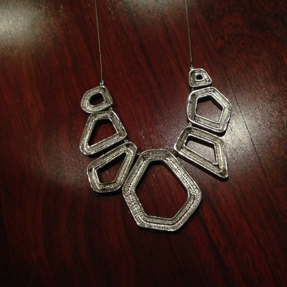 Cute necklace 😊 - Picture 3 of 3