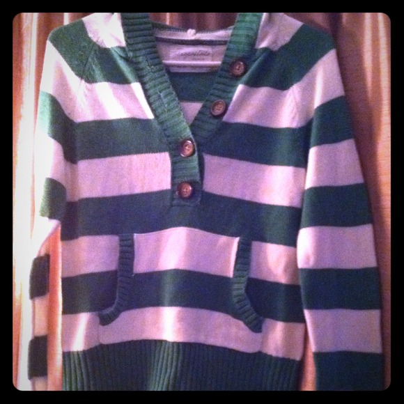 Aeropostale Sweater with hoodie.