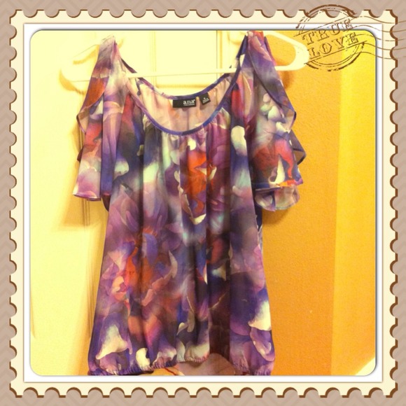 Fun open sleeve purple sheer top