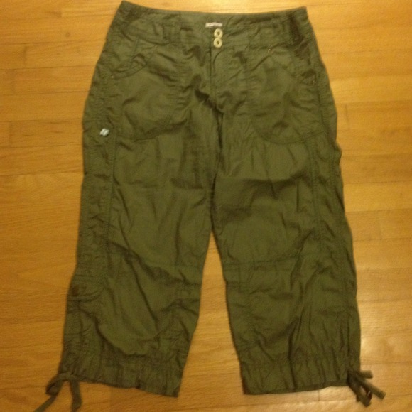 Anthropologie cotton olive green capris size 6