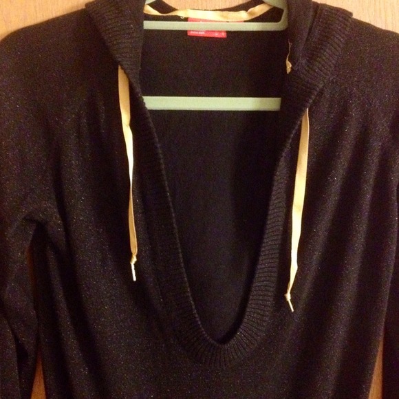 🍒Reduced🍒Puma hooded lightweight sweater!