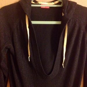 🍒Reduced🍒Puma hooded lightweight sweater!